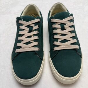 Taos Z Soul Canvas Sneakers Green Side Zip Comfort Shoe Womens 8.5 Preppy NWOB